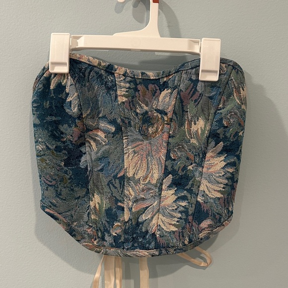 Tic Toc Tops - Floral Tapestry Lace-Up Corset
